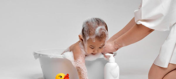 Tiny Tubs, Big Gains: All About The Benefits of Bathing Baby Daily